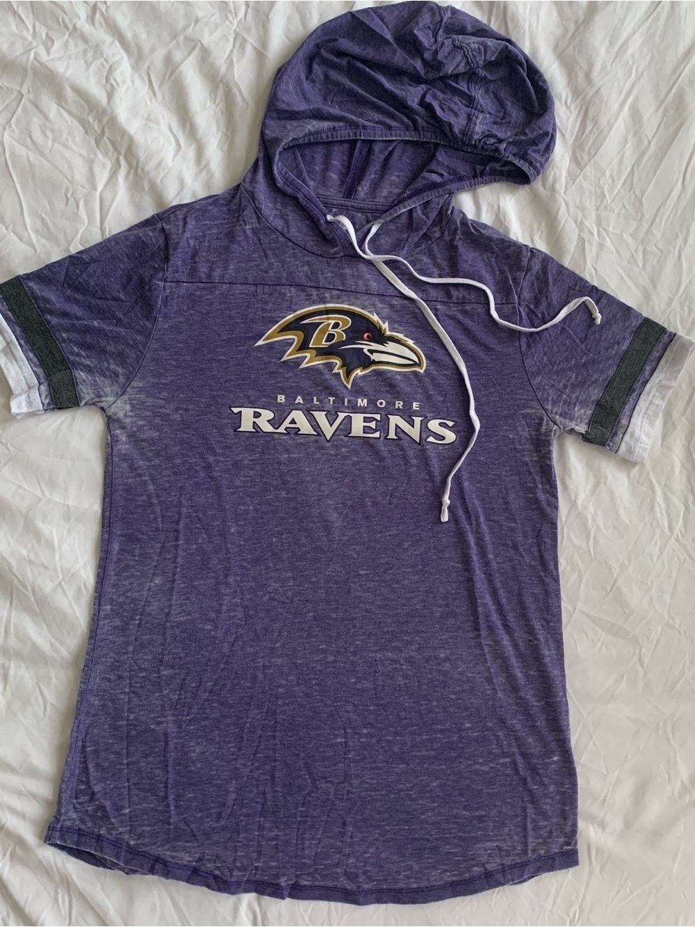 NFL Baltimore Ravens Tee Shirt Hoodie in Size M